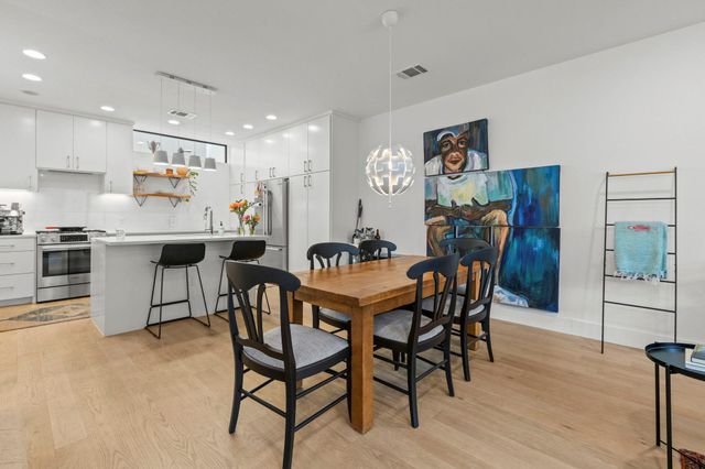 3406 E 17th ST 8, Austin, TX 78721