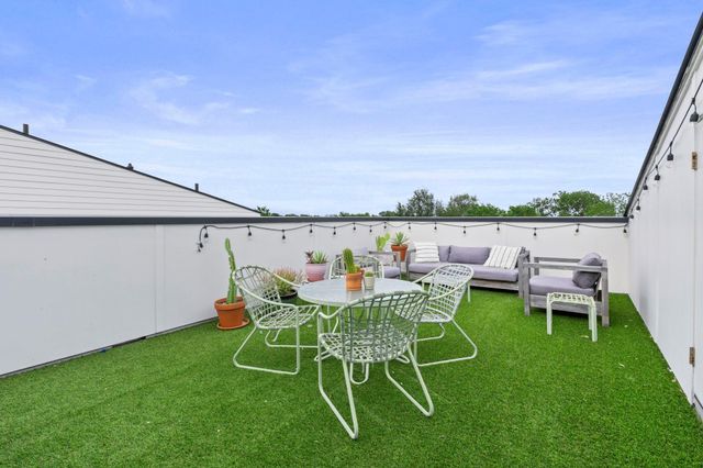 3406 E 17th ST 8, Austin, TX 78721