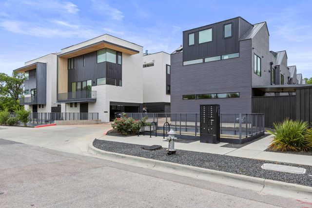 3406 E 17th ST 8, Austin, TX 78721