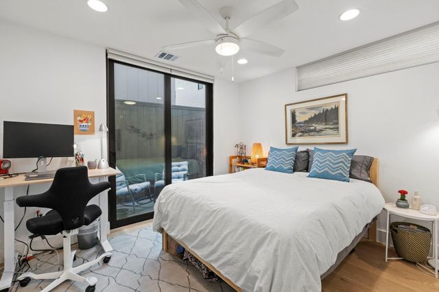 3406 E 17th ST 8, Austin, TX 78721