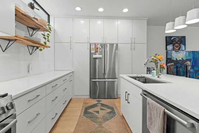 3406 E 17th ST 8, Austin, TX 78721