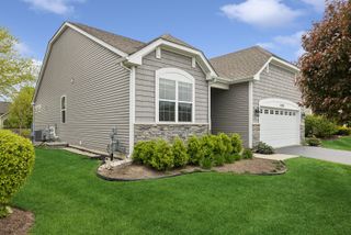 6275 Doral Drive, Gurnee, IL 60031