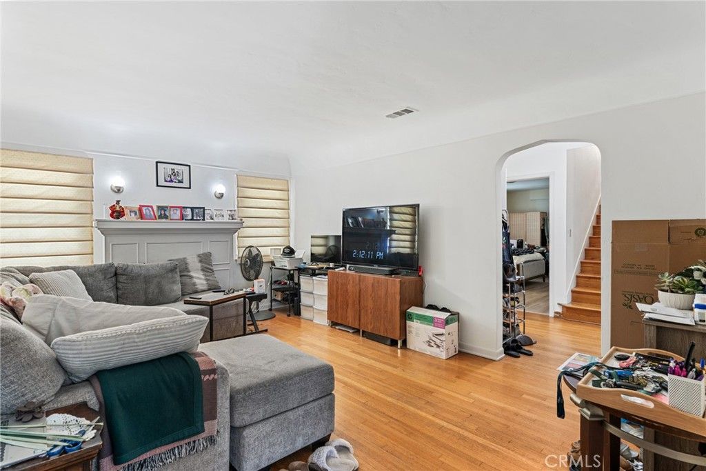 Image 7 of property listing at 10724 Tabor, Los Angeles, CA 90034