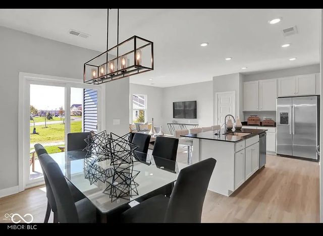 6581 Halsey Street, Zionsville, IN 46077