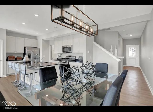 6581 Halsey Street, Zionsville, IN 46077