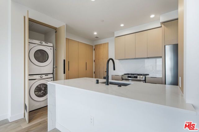 3555 Overland Avenue PH7, Los Angeles, CA 90034