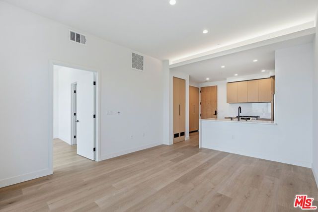 3555 Overland Avenue PH7, Los Angeles, CA 90034