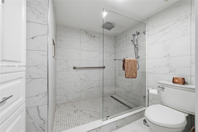 17801 N Bay Road 614, Sunny Isles Beach, FL 33160
