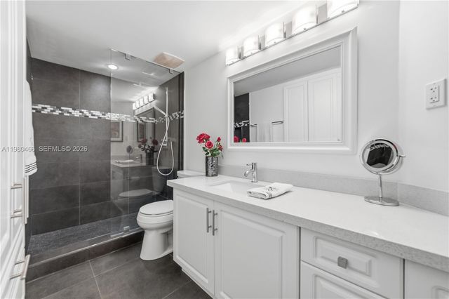 17801 N Bay Road 614, Sunny Isles Beach, FL 33160