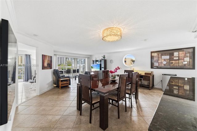 17801 N Bay Road 614, Sunny Isles Beach, FL 33160
