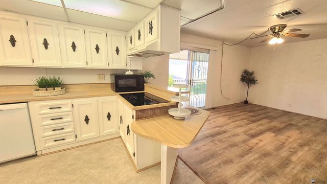 3689 S Pitahaya Dr, Yuma, AZ 85365