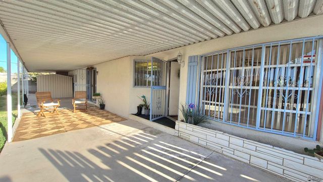 3689 S Pitahaya Dr, Yuma, AZ 85365