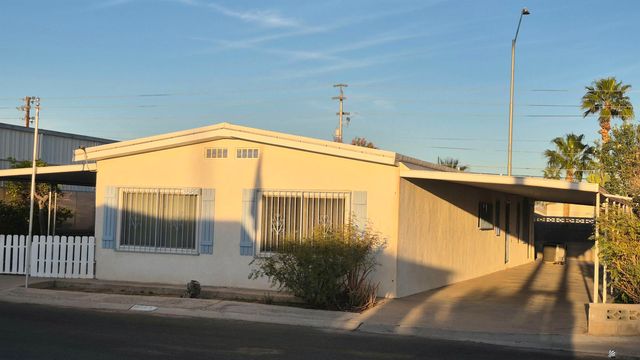 3689 S Pitahaya Dr, Yuma, AZ 85365