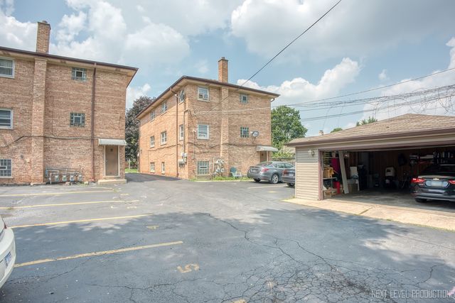 1617 N 35th Avenue, Melrose Park, IL 60160