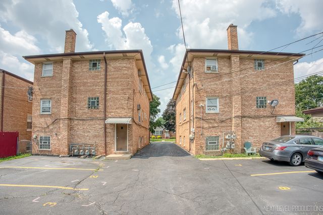 1617 N 35th Avenue, Melrose Park, IL 60160