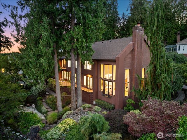 10939 84th Place NE, Kirkland, WA 98034