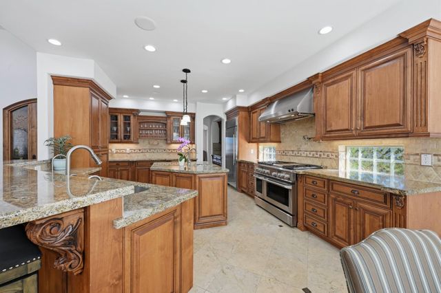 4023 Plateau Cir, Cameron Park, CA 95682