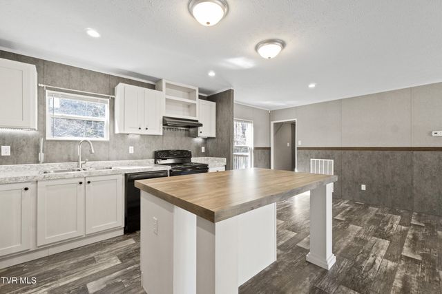 1320 Sugar Bowl Road, Chuckey, TN 37641