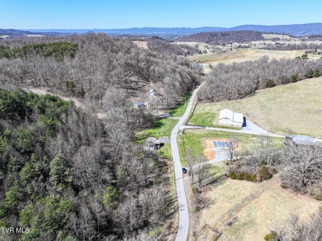 1320 Sugar Bowl Road, Chuckey, TN 37641