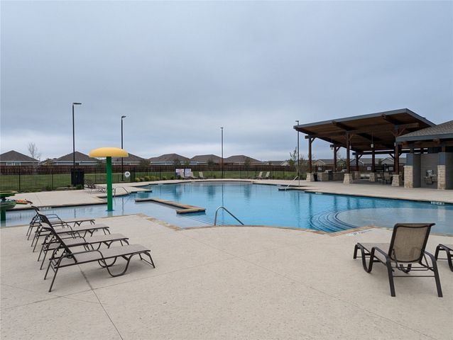 619 Fisher Avenue, Princeton, TX 75407