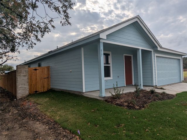 619 Fisher Avenue, Princeton, TX 75407