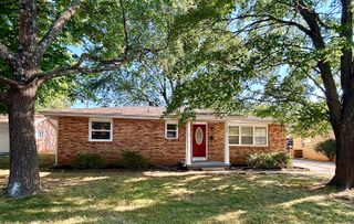 1044 East Edgewood Street, Springfield, MO 65807