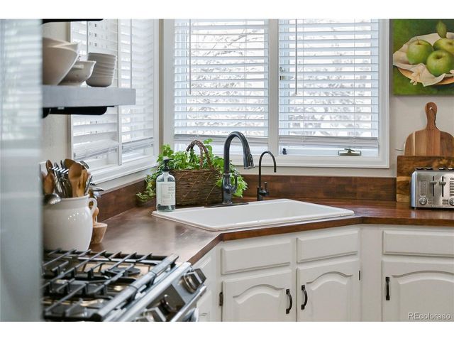 9366 Cornell Cir, Highlands Ranch, CO 80130