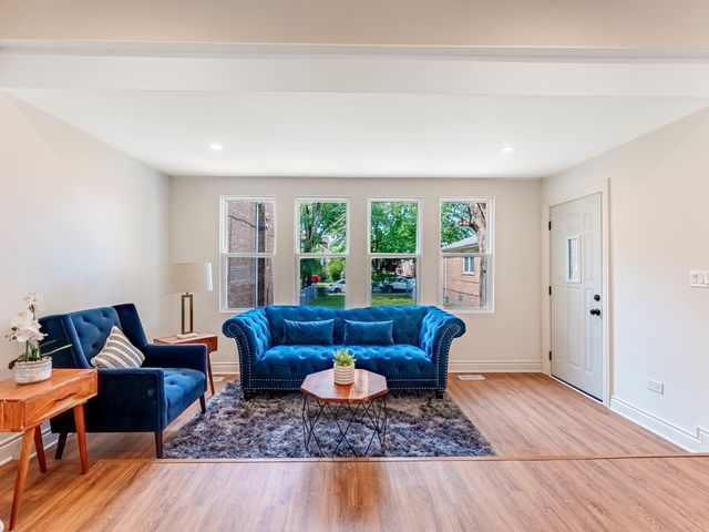 2343 Ridgeland Avenue, Berwyn, IL 60402