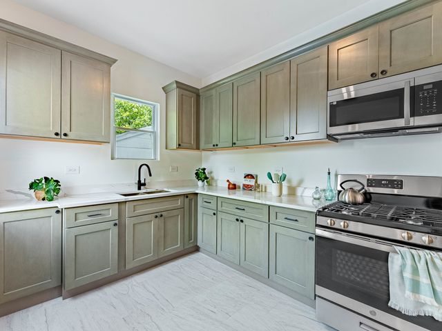 2343 Ridgeland Avenue, Berwyn, IL 60402