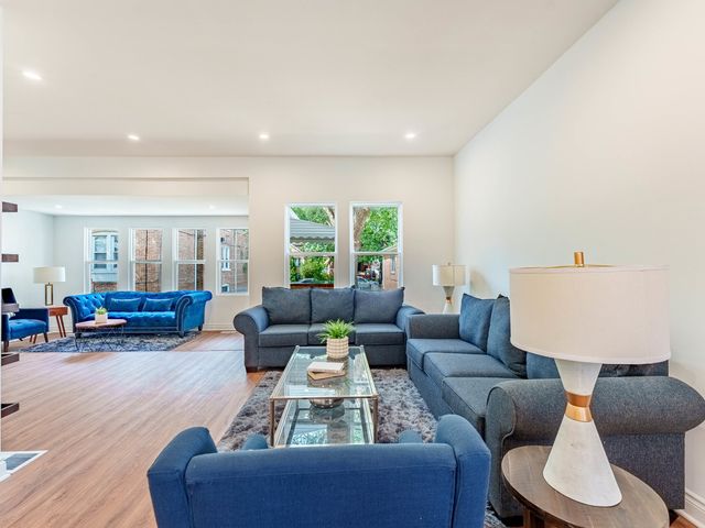 2343 Ridgeland Avenue, Berwyn, IL 60402