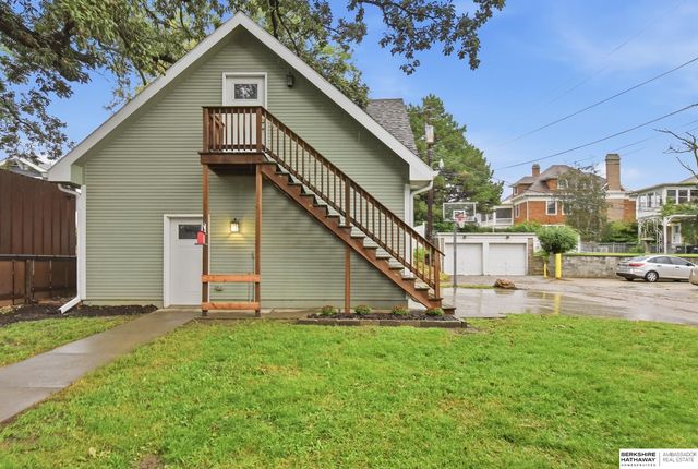 3214 Center Street, Omaha, NE 68105