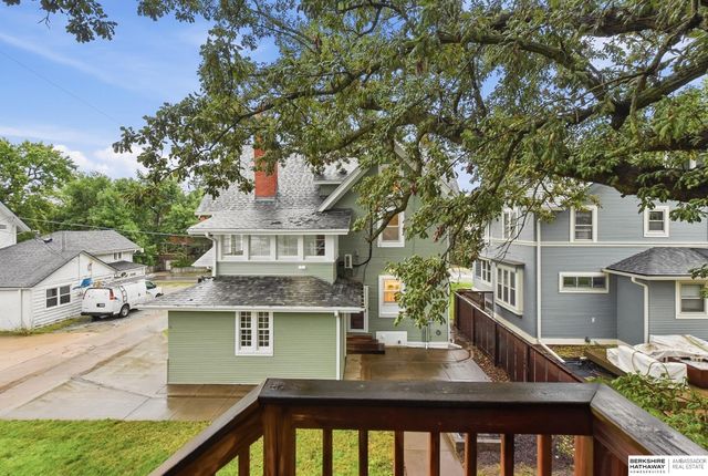 3214 Center Street, Omaha, NE 68105