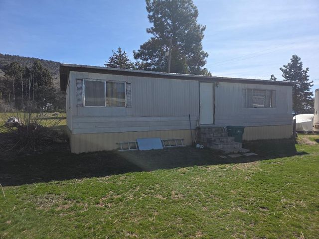 11727 Clovis Drive, Klamath Falls, OR 97603