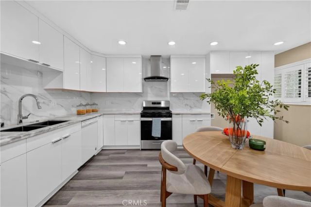 13930 Parkway, Garden Grove, CA 92843