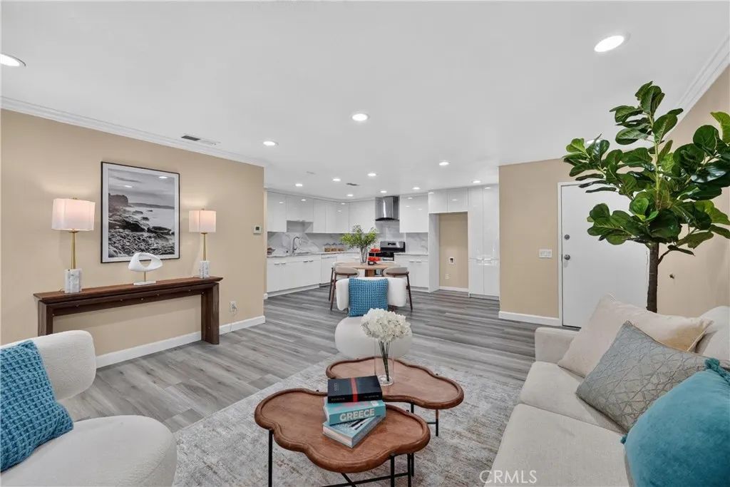 13930 Parkway, Garden Grove, CA 92843