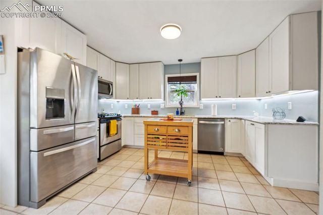 31 Wallace Drive, Florissant, CO 80816