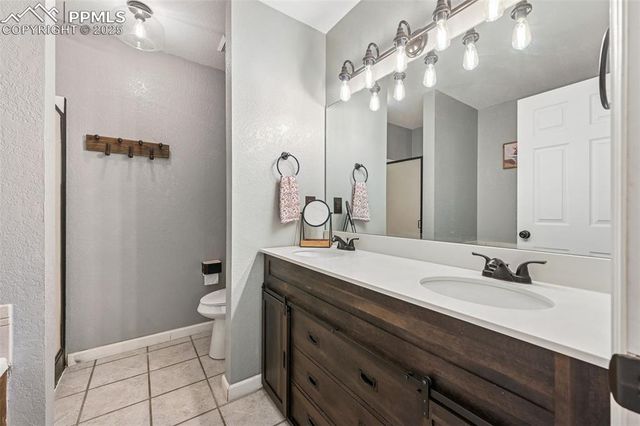 31 Wallace Drive, Florissant, CO 80816