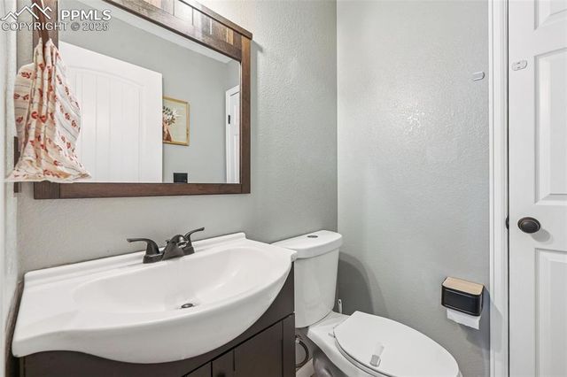 31 Wallace Drive, Florissant, CO 80816