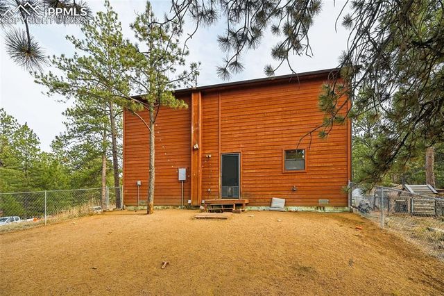 31 Wallace Drive, Florissant, CO 80816