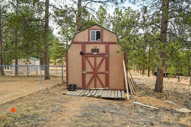 31 Wallace Drive, Florissant, CO 80816