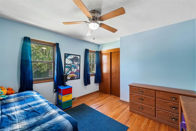 7300 Prairie Avenue, Urbandale, IA 50322