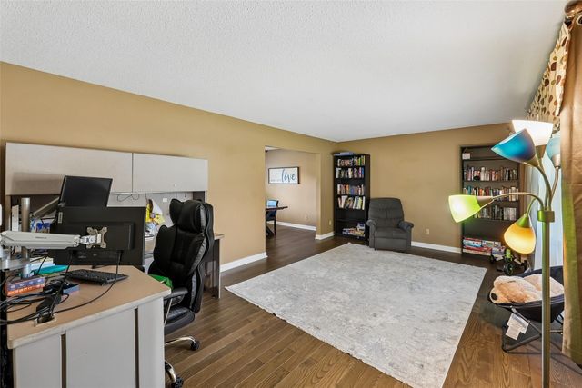 7300 Prairie Avenue, Urbandale, IA 50322