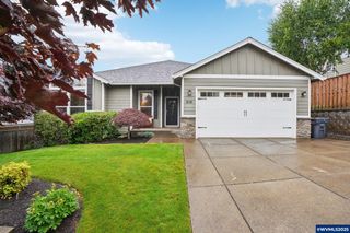 616 Golden Eagle St NW, Salem, OR 97304