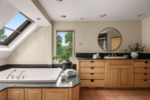 3 Overlook Ave, West Orange Twp., NJ 07052