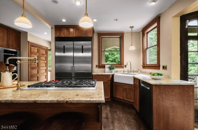 3 Overlook Ave, West Orange Twp., NJ 07052