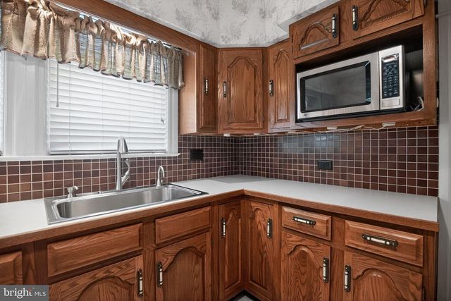 24 LUPTON, Woodbury, NJ 08096