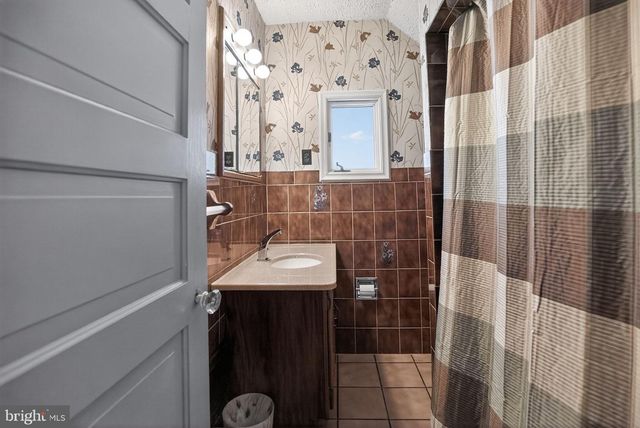 24 LUPTON, Woodbury, NJ 08096