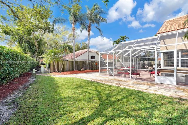 2632 Oak Park Cir, Davie, FL 33328