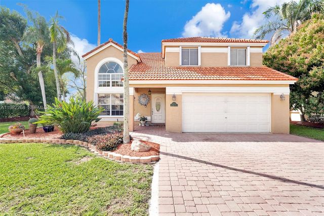 2632 Oak Park Cir, Davie, FL 33328