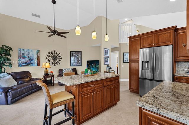 2632 Oak Park Cir, Davie, FL 33328